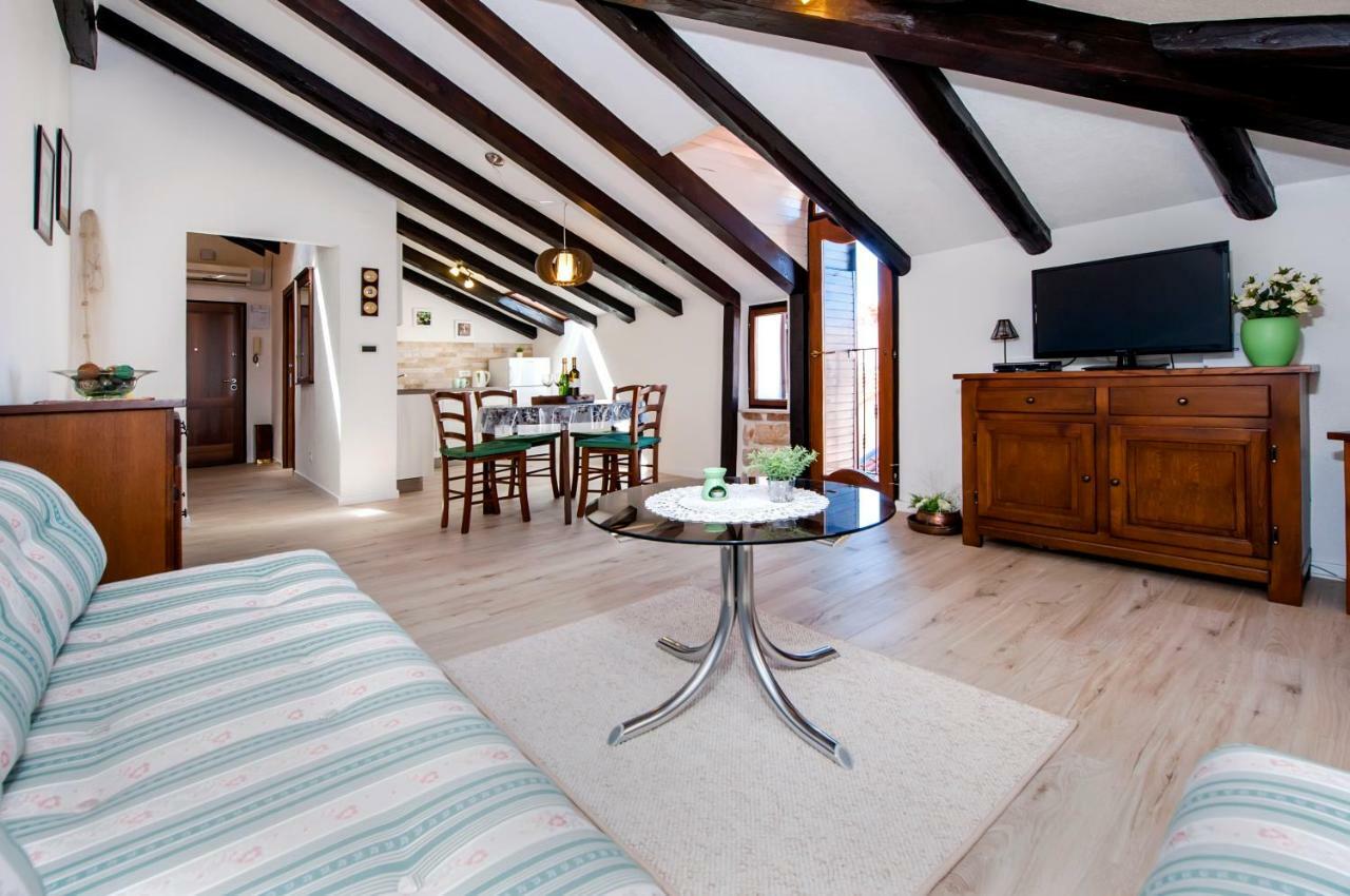 Rovigno Bella Sea View Apartment Εξωτερικό φωτογραφία